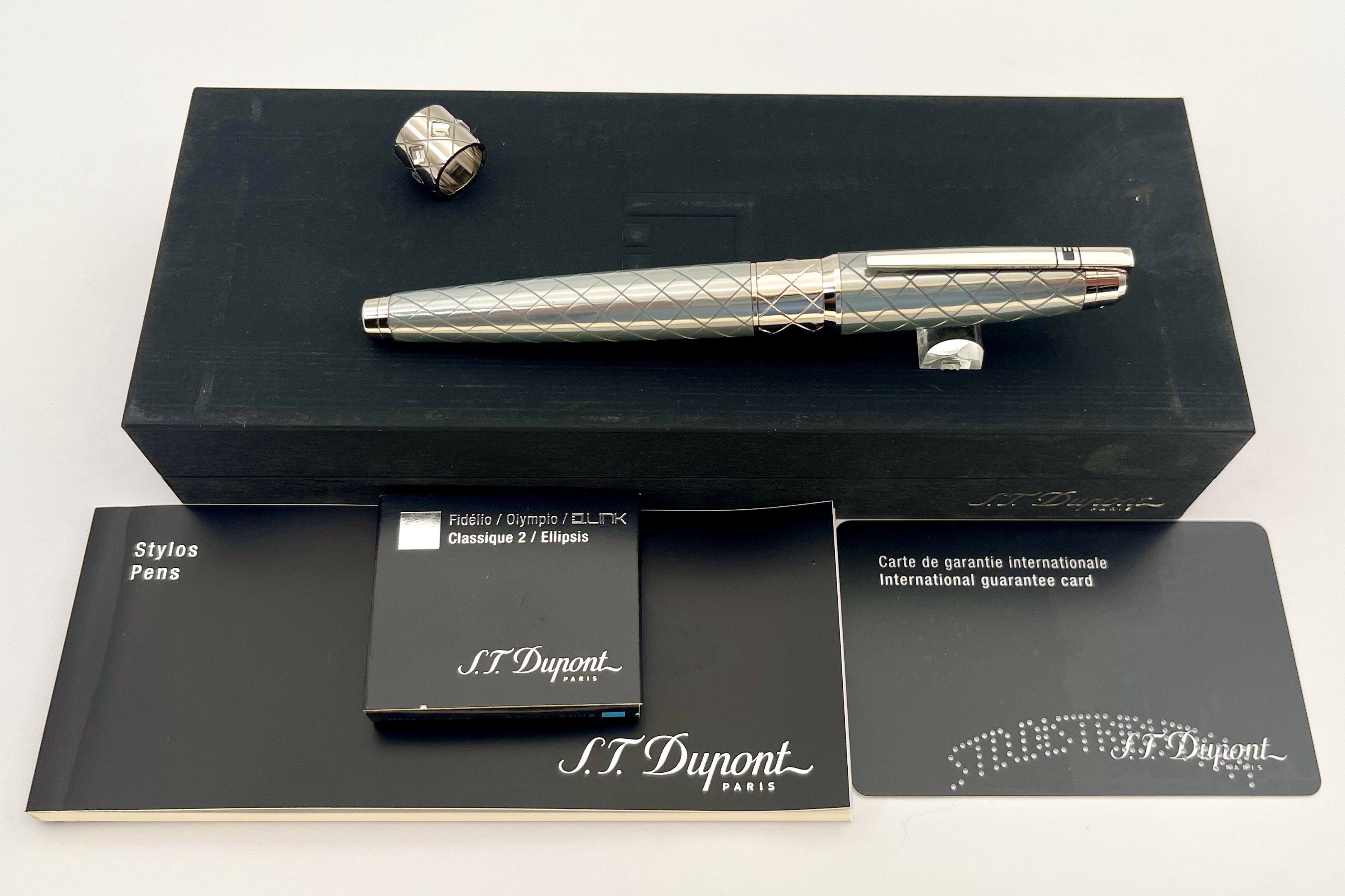 DupontDLinkGreyLacquerFP_B